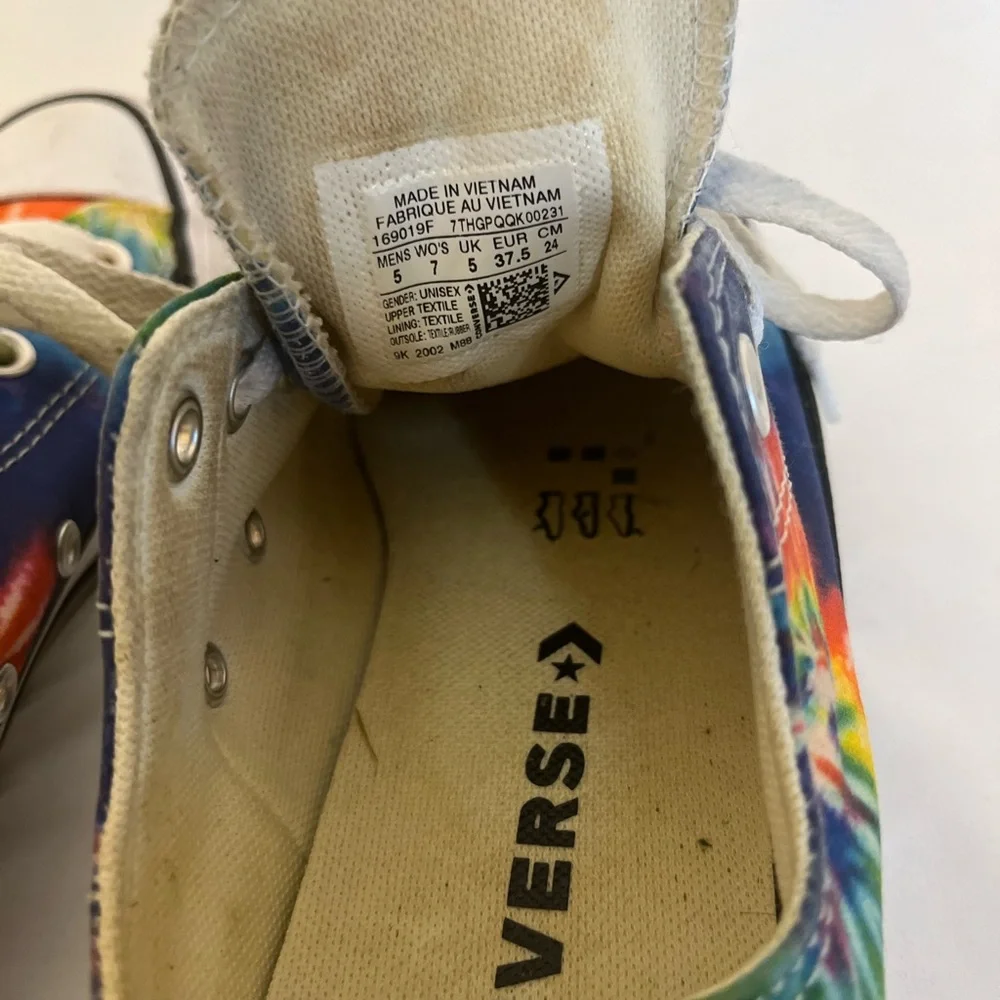 Tie dye converse size 7 - Picture 6 of 6
